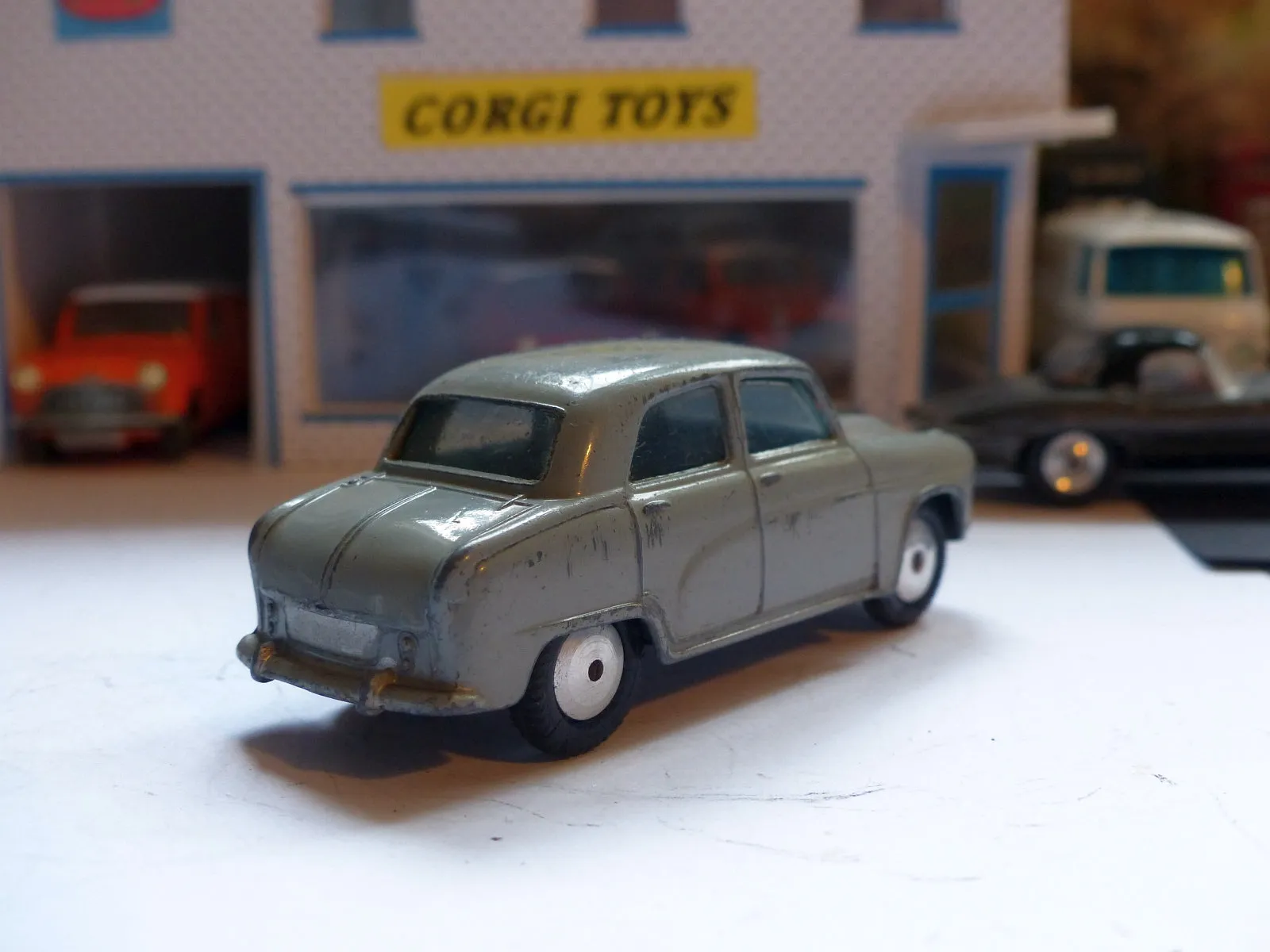 201 Austin Cambridge in grey *non-mechanical*
