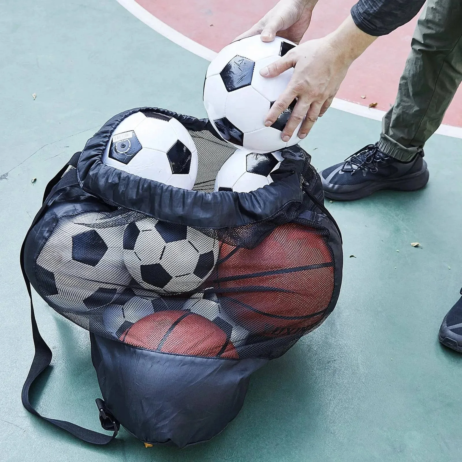 Large Capacity Soccer Bags For Coaches Footbal Basketball Drawstring Design Mesh Bag with a Zippered Front Pocket